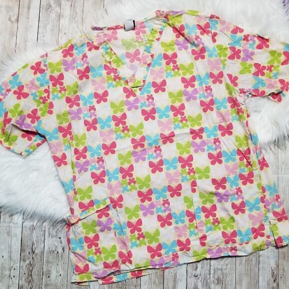 Barco multicolored butterfly design scrub top - Picture 1 of 4